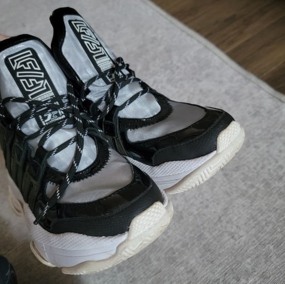 đź’š LF by JEFFREY CAMPBELL TRAINER SNEAKERS TRENDY MOON SHOES - Picture 13 of 14